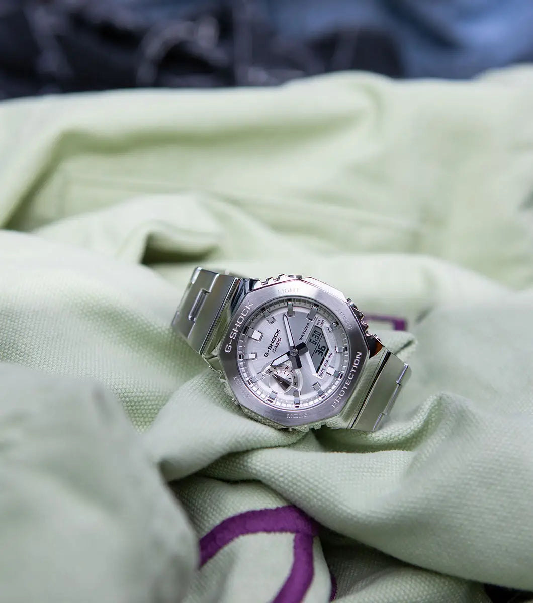 Casio G-Shock GM-2110D-7AER Metal Covered With Metal Band Watch