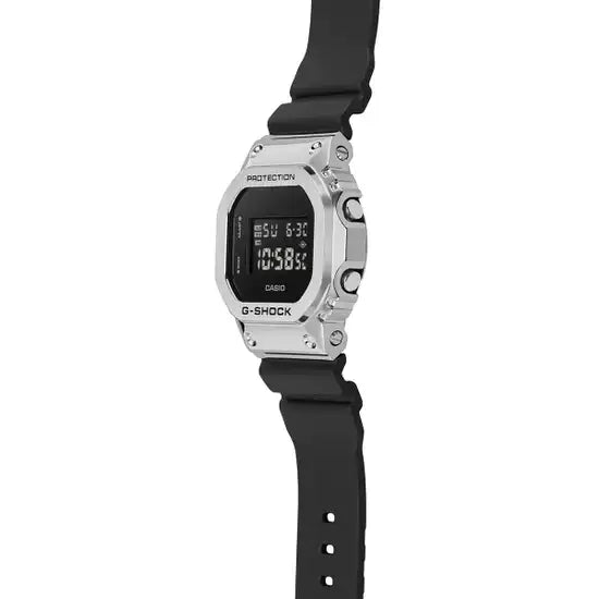 
                      
                        Casio G-Shock GM-5600U-1ER
                      
                    