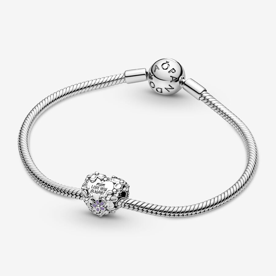 
                      
                        Pandora Mum Daisy Heart Charm
                      
                    