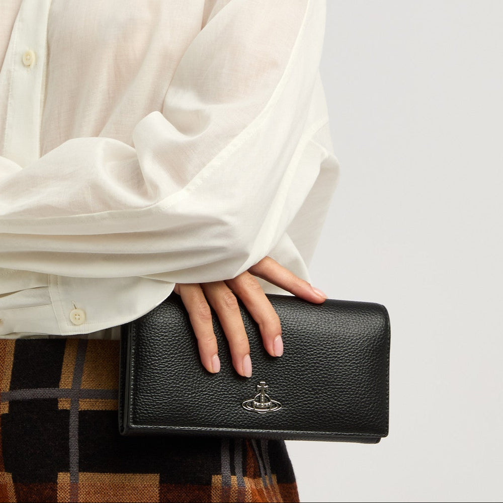 
                      
                        Vivienne Westwood Long Wallet with Chain Black Grain
                      
                    
