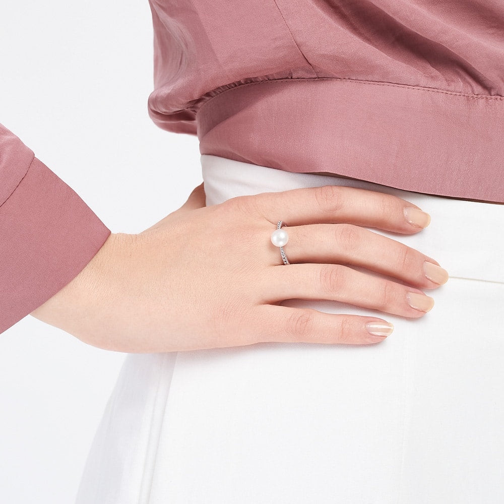 
                      
                        Jersey Pearls Amberley Pearl Ring
                      
                    