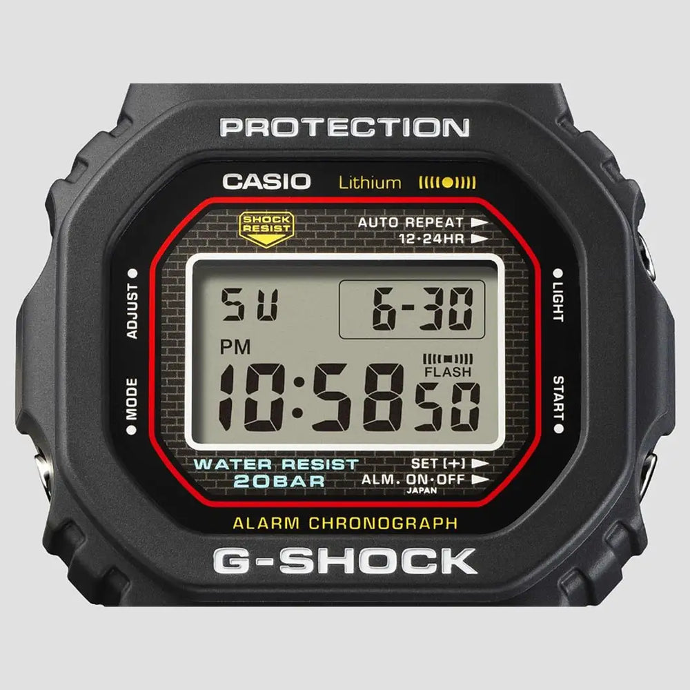 
                      
                        Casio G-Shock DW-5000R-1AER
                      
                    