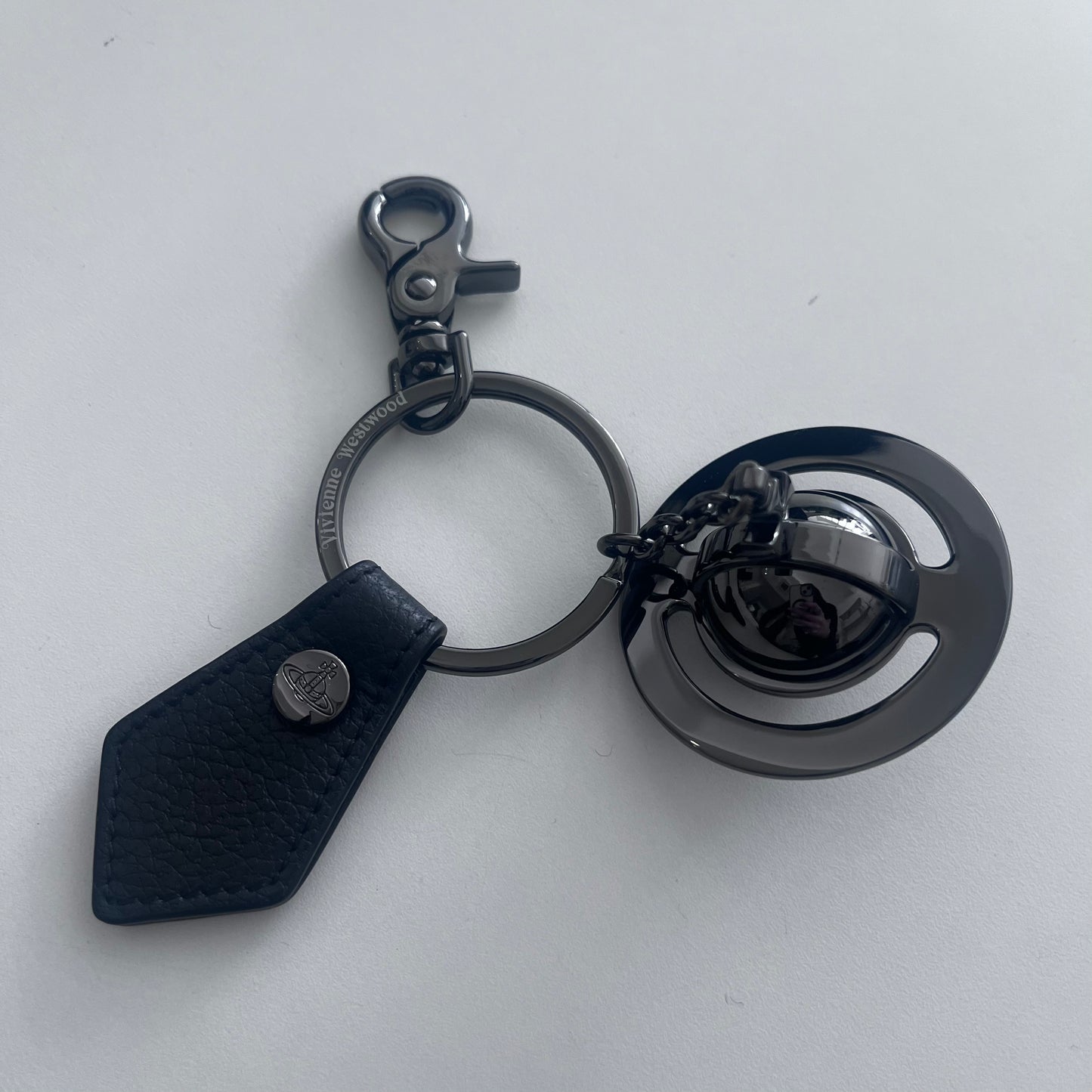 Vivienne Westwood Grain Black Leather 3D Orb Gunmetal Keyring