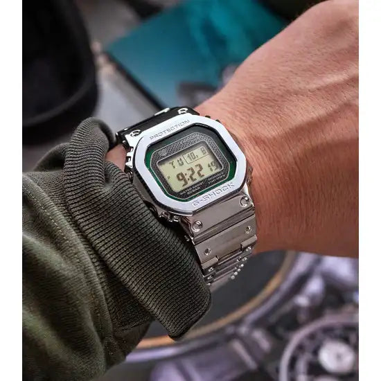 
                      
                        Casio G-Shock Full Metal Colour GMW-B5000D-3ER
                      
                    