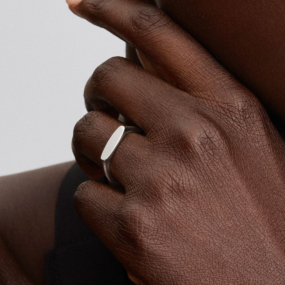 
                      
                        Pandora Engravable Bar Ring
                      
                    