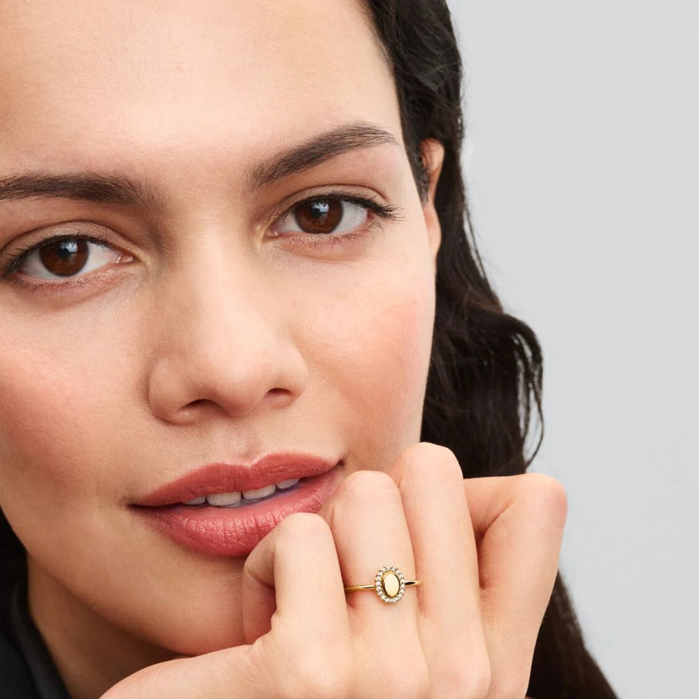 
                      
                        Pandora Engravable 14k gold-plated ring with clear cubic zirconia
                      
                    