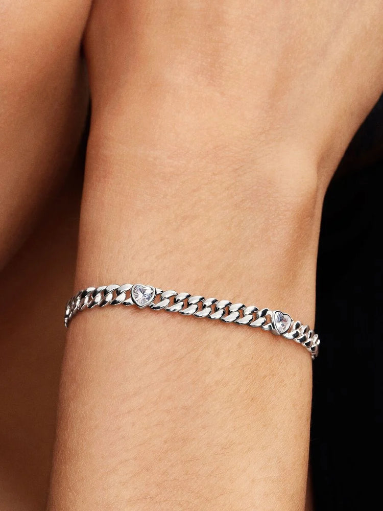 
                      
                        Pandora Heart Cuban Chain Bracelet
                      
                    