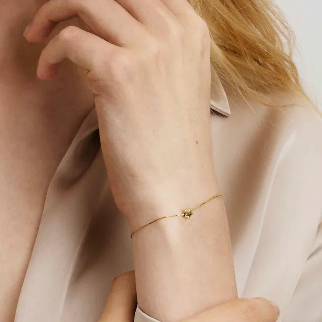
                      
                        Nomination Armonica Single Heart Bracelet
                      
                    