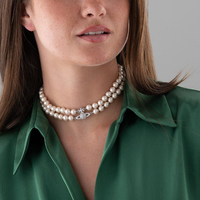 
                      
                        Vivienne Westwood Graziella Pearl Choker
                      
                    