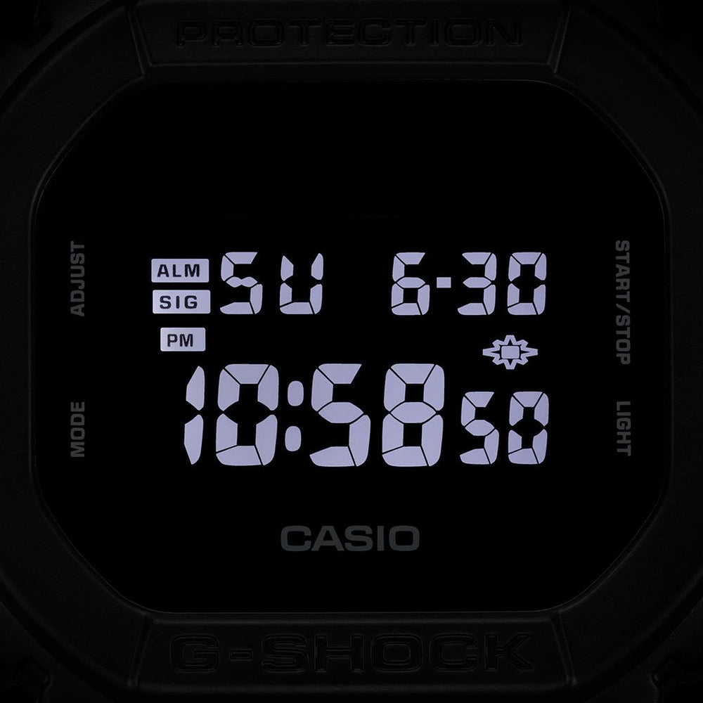 
                      
                        G-Shock DW-5600UBB-1ER
                      
                    