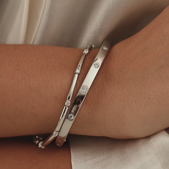 Ti Sento Classic Zirconia Bangle Silver
